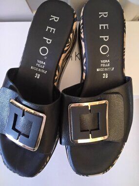 Italian new sandal size 8 very good qualify  beautiful